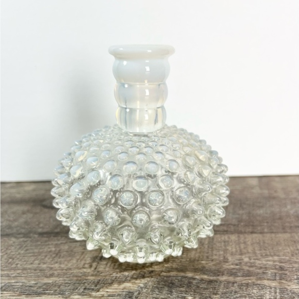 Vintage Fenton Opalescent Moonstone Hobnail Ribbed-Neck‎ Bottle Vase